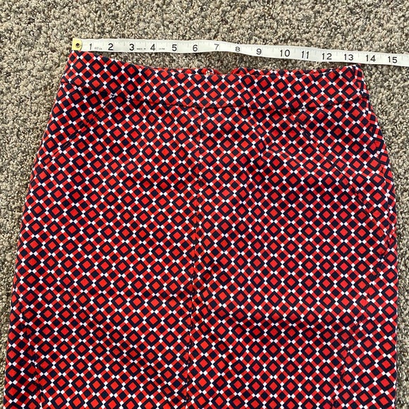 Ann Taylor Skirt - size 0 - Picture 3 of 6